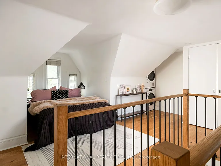 319 Markham St — Photo 16