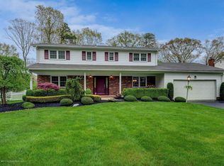 18 Apollo Rd, Manalapan, NJ 07726