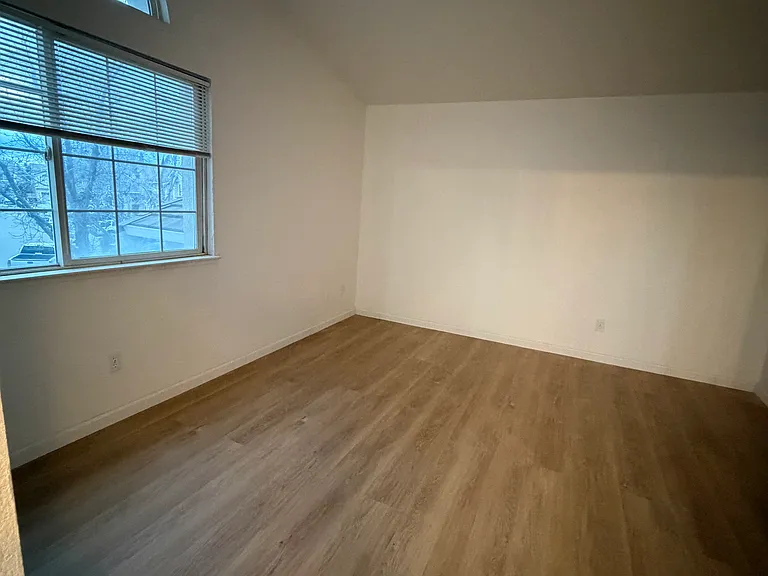 1220 King Loop — Photo 13