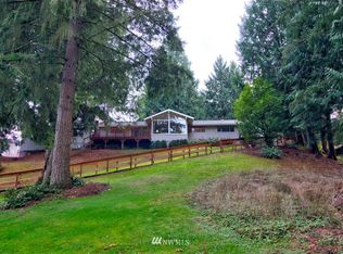 8175 NE 165th St, Kenmore, WA 98028