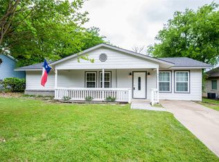 505 N 1st St, Midlothian, TX 76065