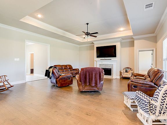 5th image of 11648 Brookstone Dr