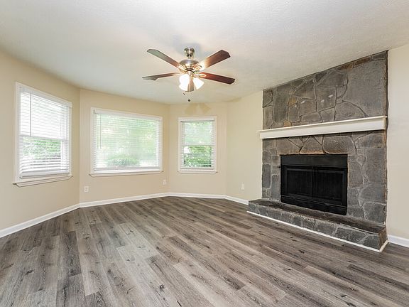 4th image of 1477 Cherry Hill Rd SW