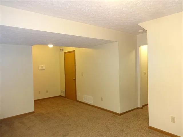 2759 Beal Dr — Photo 4