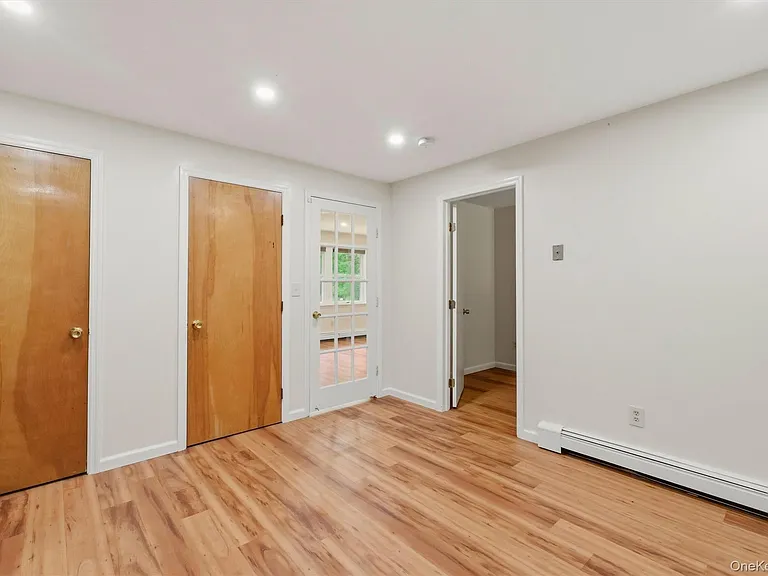 133 N Smith Rd #A — Photo 9