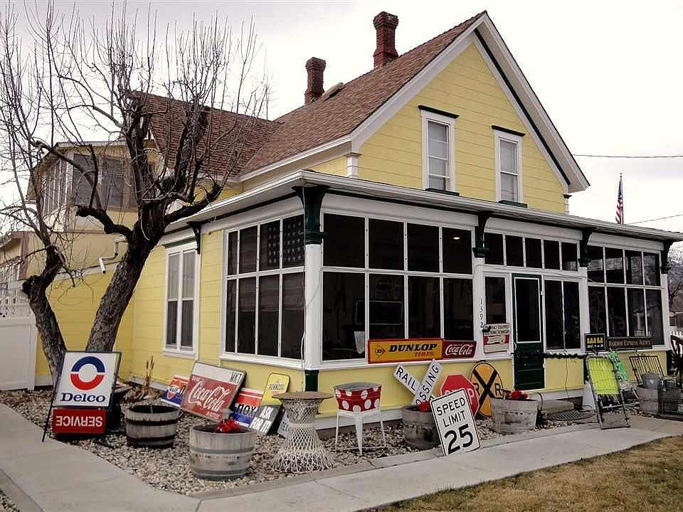 1st image of 1388 N Highway 395