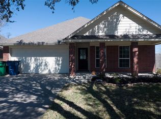 1105 Isabella Blvd, Angleton, TX 77515