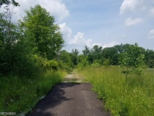 2nd image of 17980 Snyder Rd
