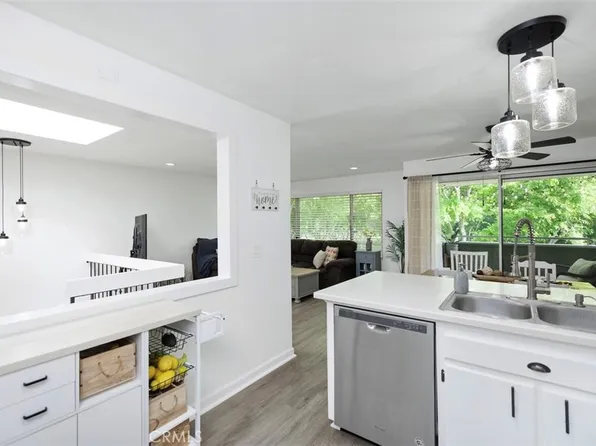 22255 Caminito Escobedo #9, Laguna Hills, CA 92653