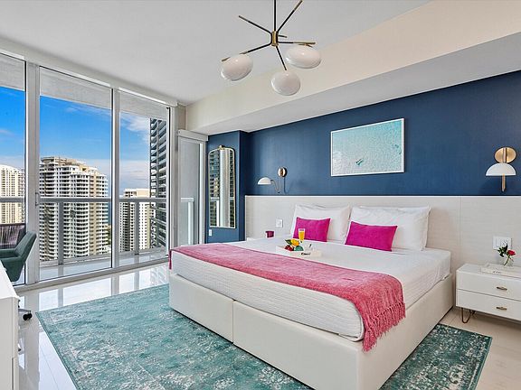 3rd image of 609 Brickell Ave #Id1232177p
