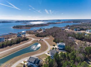 203 Seagrass Ct, Holly Ridge, NC 28445