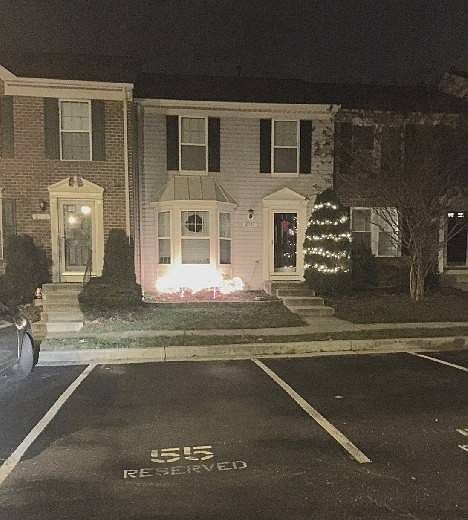 1st image of 2717 Hickory Knoll Ct