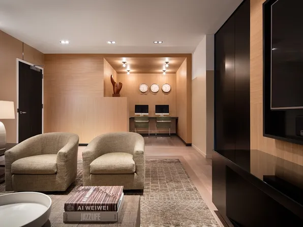 180 West 20th Street image 8 of 15