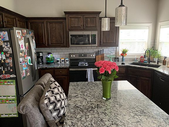 2nd image of 1405 Delaware Ridge Pl