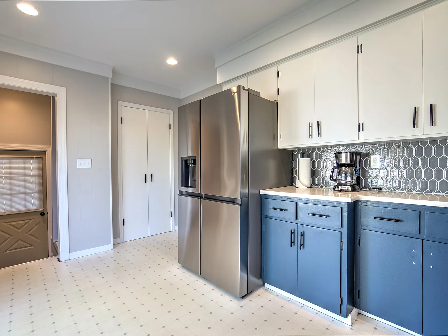3 bed, 1512 sqft, $2,950 — Photo 4