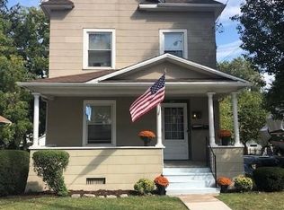 24 Cave St, Lockport, NY 14094