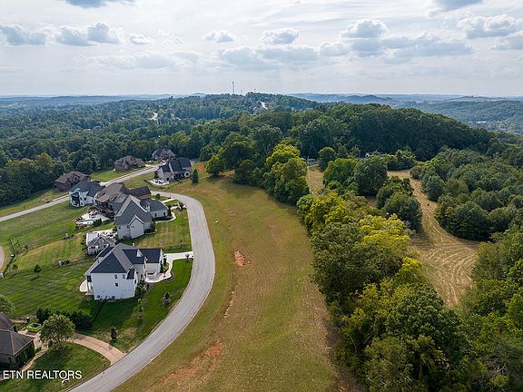 3rd image of 12327 Green Mountain Dr