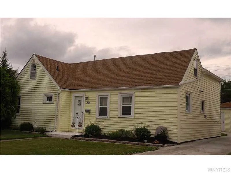 231 Knox Ave photo 1