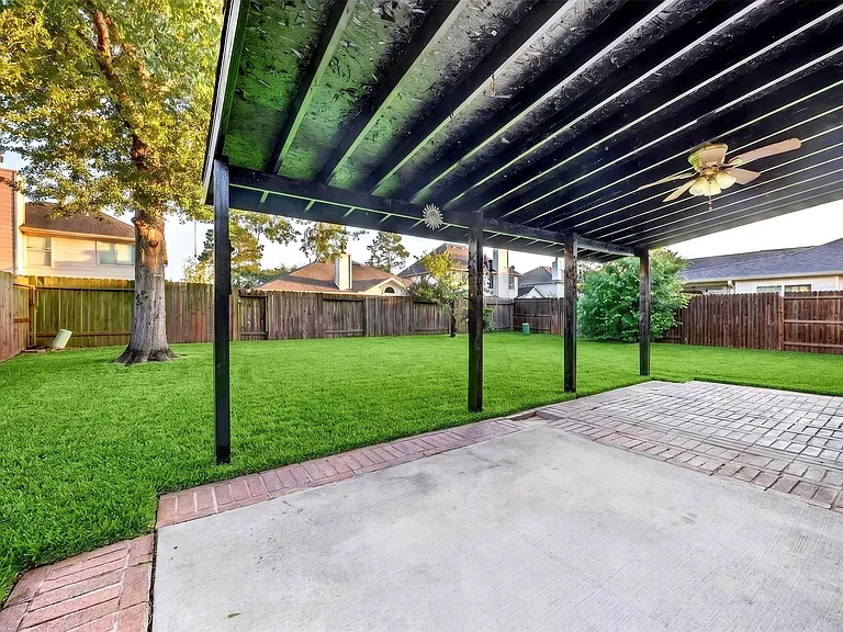 11526 Socorro Ln — Photo 34