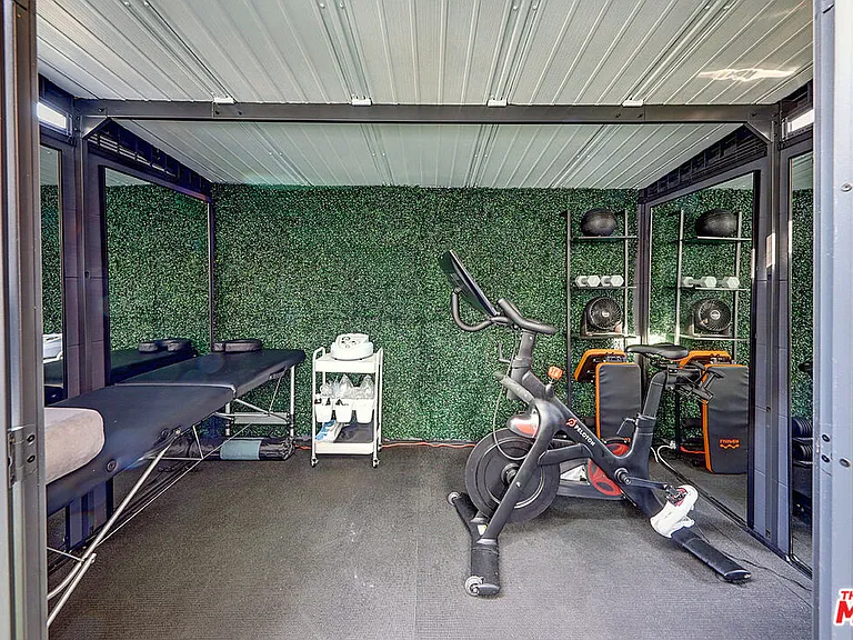 8326 Ridpath Dr — Photo 39
