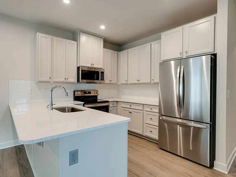 1041 Mountain View Dr — Photo 7