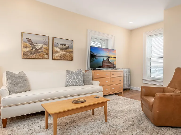 229 Cumberland Ave #4 — Photo 3