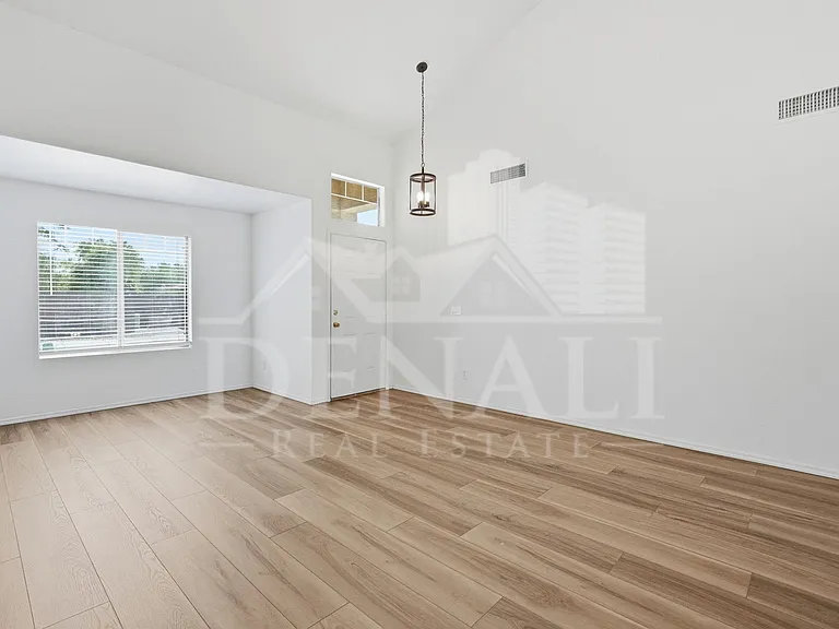 8510 W Luken Way — Photo 3