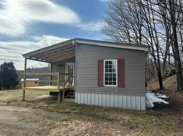 5659 vt route 100, Hyde Park, VT 05655