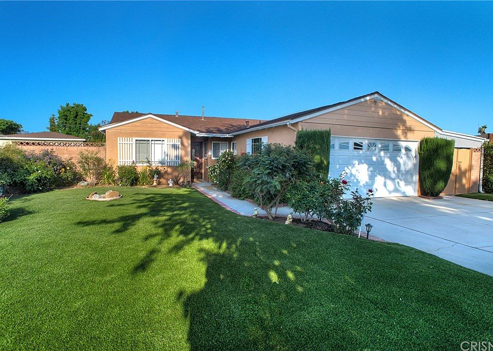 1st image of 8748 Valjean Ave