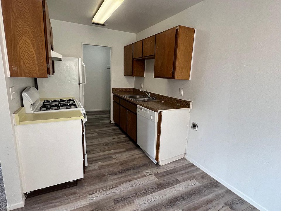 1st image of 1610 N Reading Ave APT C