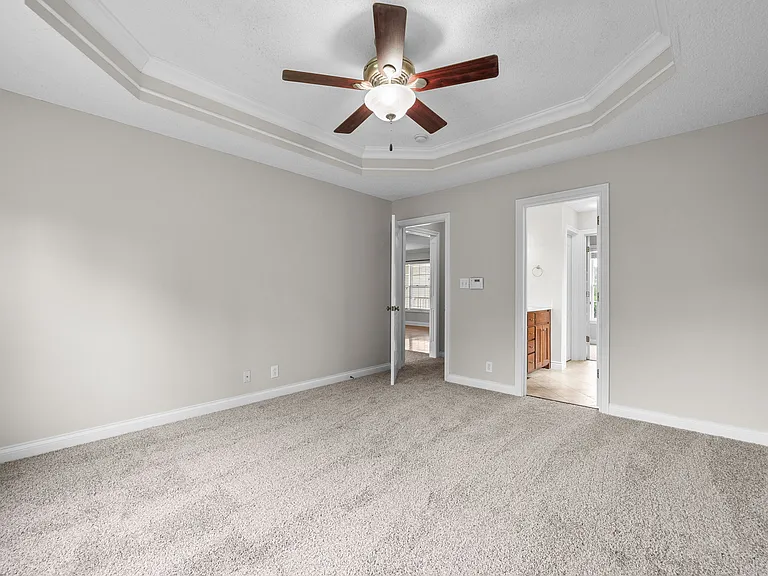 706 Shamrock Ct — Photo 19