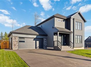 100 Rachel St, Moncton, NB E1G6J4