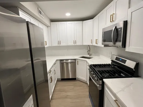 11240 Cherry Hill Rd APT 203, Beltsville, MD 20705