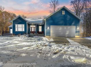 1356 Bennett Rd, Ionia, MI 48846