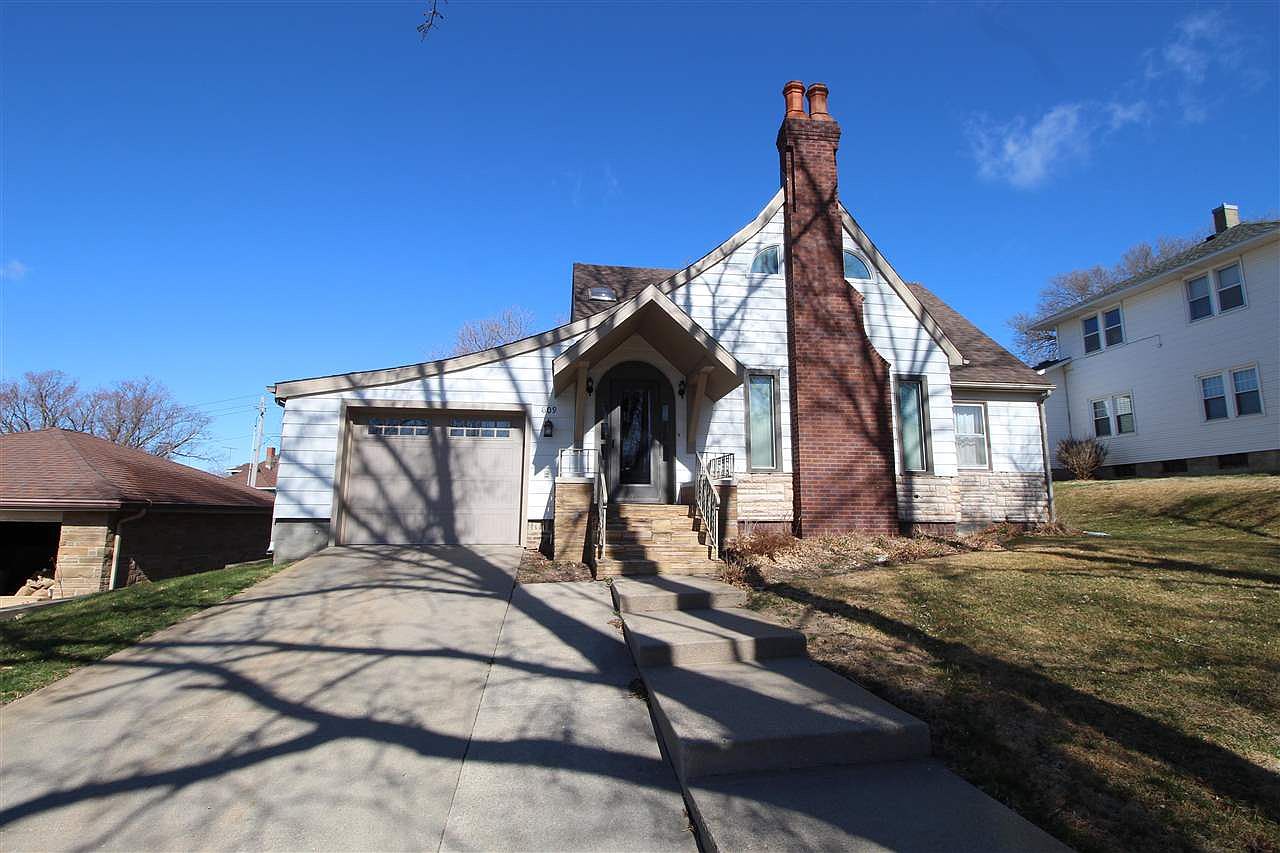 609 12th St, Wisner, NE 68791 Zillow