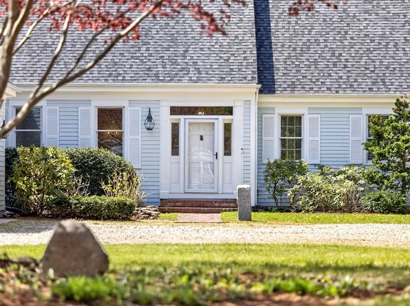 535 Main St, Barnstable, MA 02630