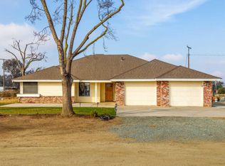 2252 W Northgrand Ave, Porterville, CA 93257