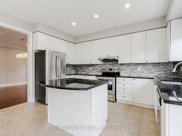 1648 Pennel Dr #UPPER — Photo 16
