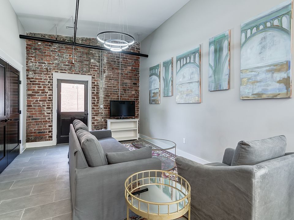 1st image of 1523 W Cary St #1