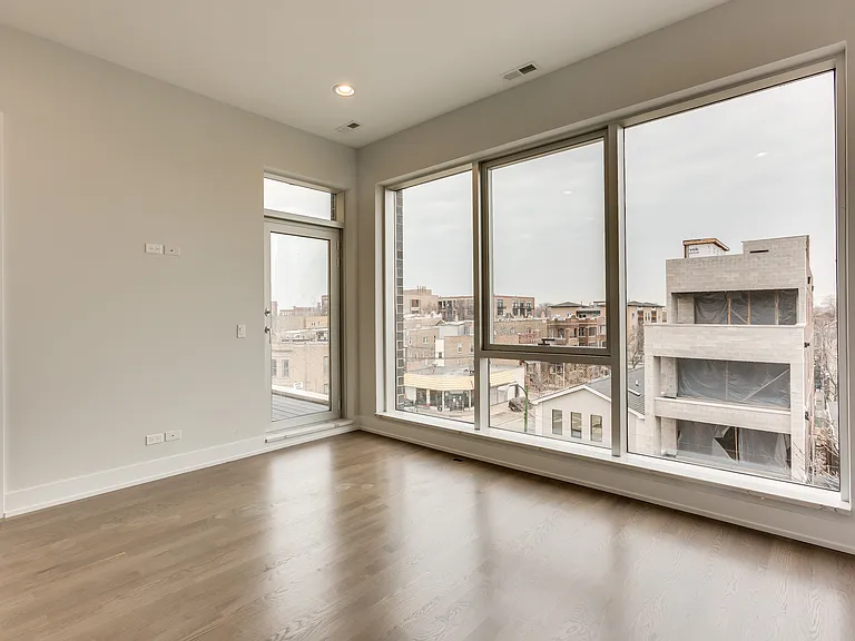 2805 W Cortland St #3 — Photo 16