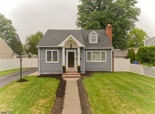 1915 Crescent Pkwy, Linden City, NJ 07036