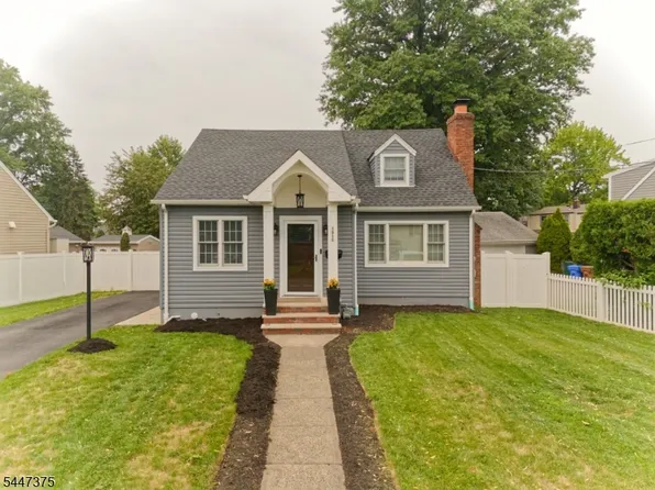 1915 Crescent Pkwy, Linden City, NJ 07036