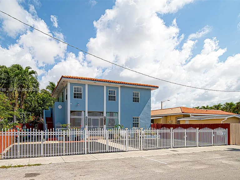2205 SW 13th St #B — Photo 27