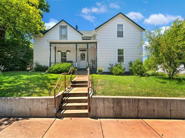 821 Maupin Ave, New Haven, MO 63068