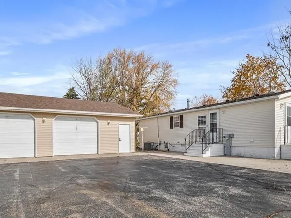 1314 Illinois AVENUE, New Holstein, WI 53061