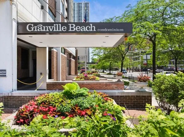 6171 N Sheridan Rd APT 1810, Chicago, IL 60660