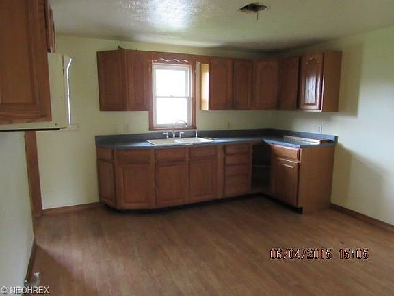 3rd image of 41740 Northwood St