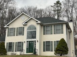 255 Reunion Rdg, East Stroudsburg, PA 18301