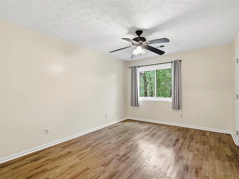 9485 Martin Rd — Photo 24