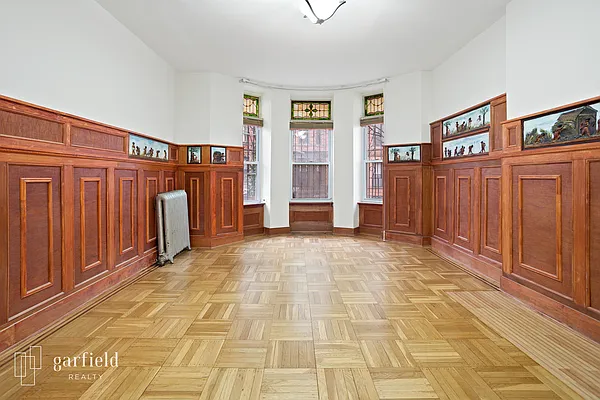 Rented by Garfield Realty  | media 11